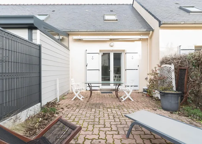 Les Saules - 750m - Parking *